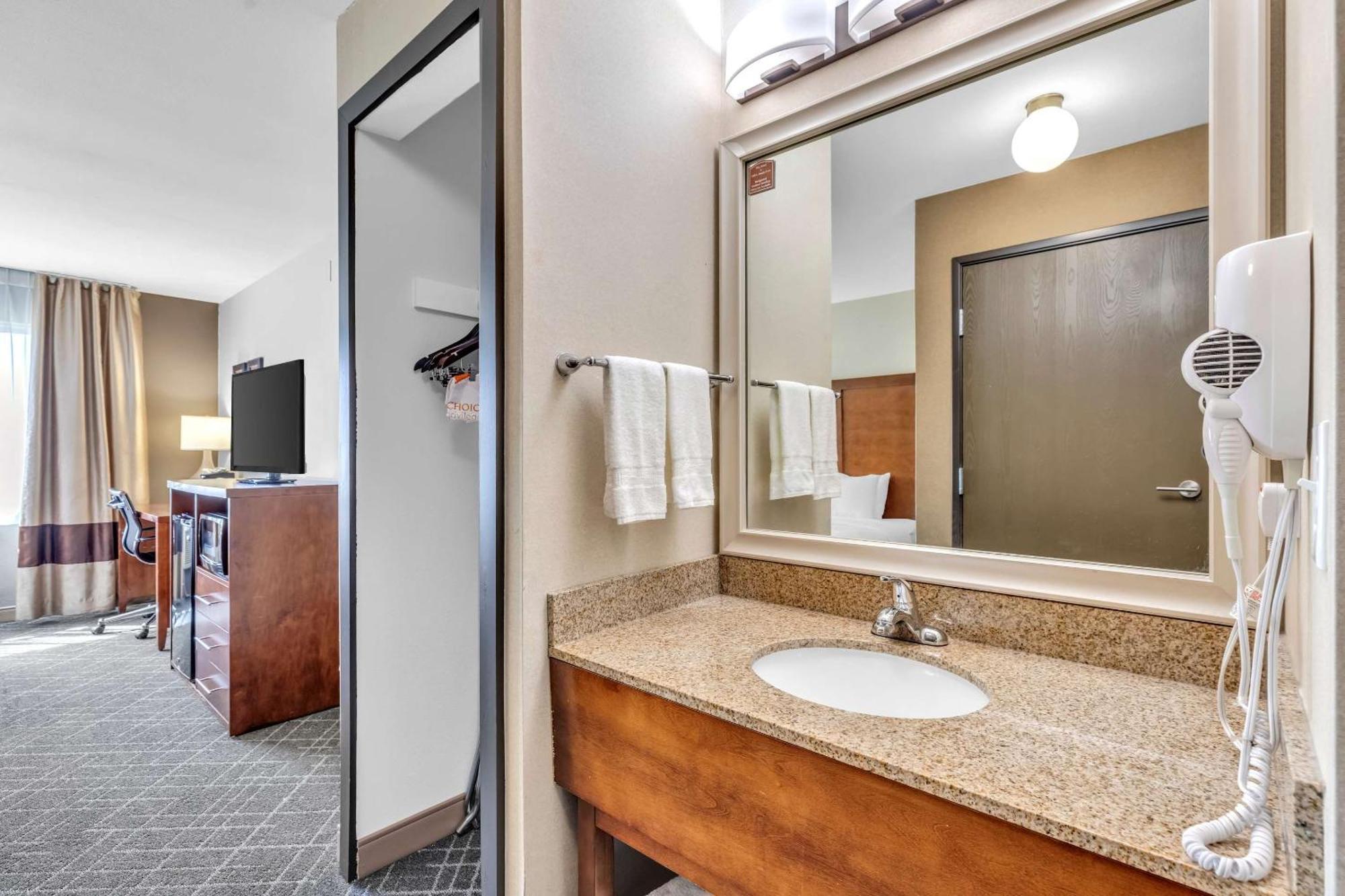 Comfort Inn Denver West Arvada Station Wheat Ridge Exteriér fotografie